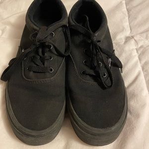 Vans casual sneakers. Boys